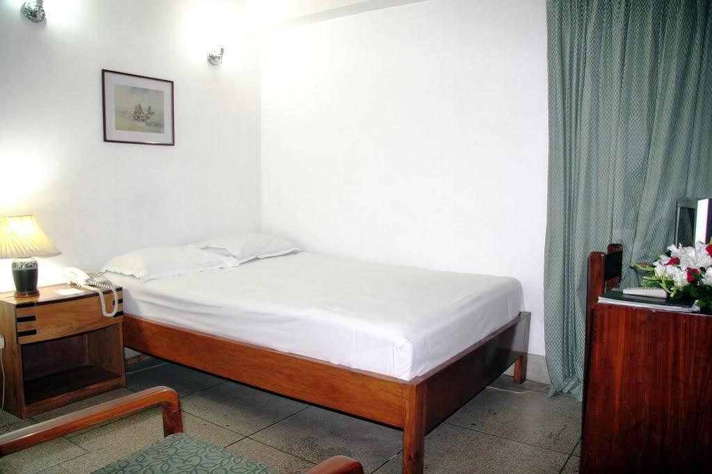 White House Hotel - City Center Dhaka Ngoại thất bức ảnh