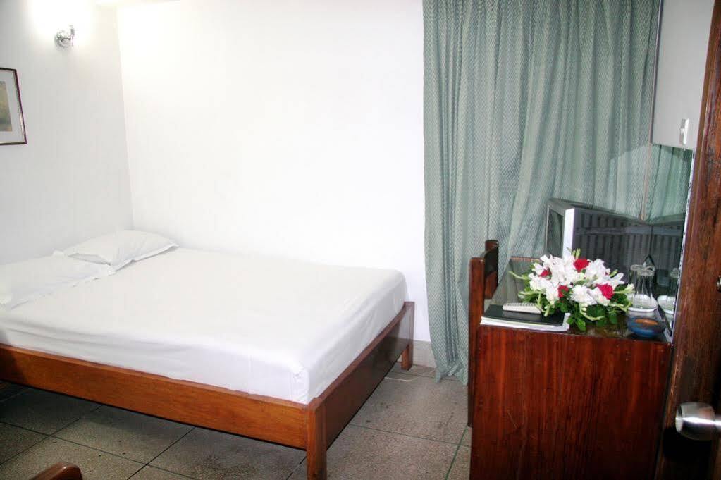 White House Hotel - City Center Dhaka Ngoại thất bức ảnh